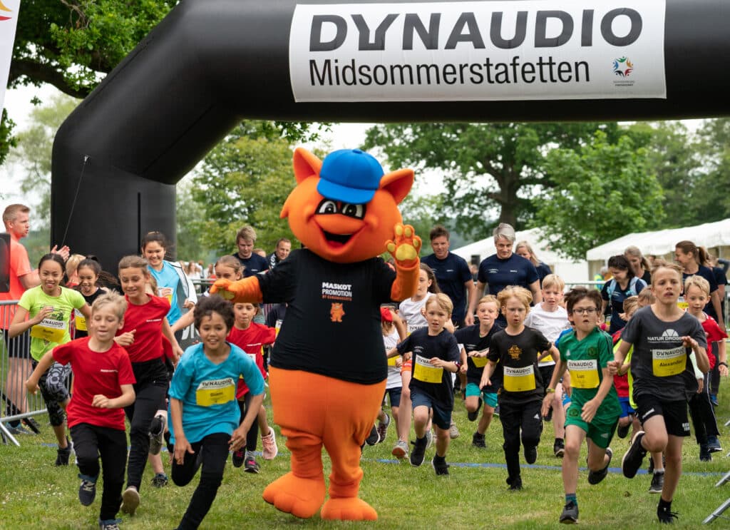 Lej maskotten Goodie til event butik